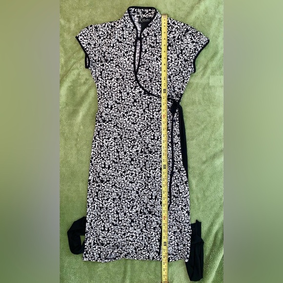 Asian Inspired Black & White Wrap Dress size 8 - Picture 8 of 8